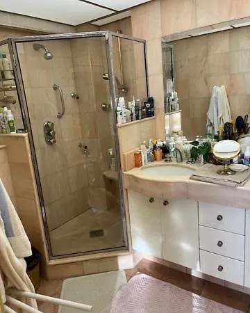 Rocamare, La Vie Est Belle! Cannes