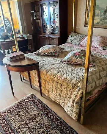 Rocamare, La Vie Est Belle! Cannes