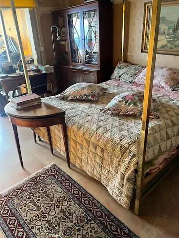 Rocamare, La Vie Est Belle! Cannes