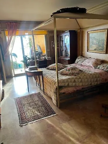 Maison d'hôtes Rocamare, La Vie Est Belle! 3*